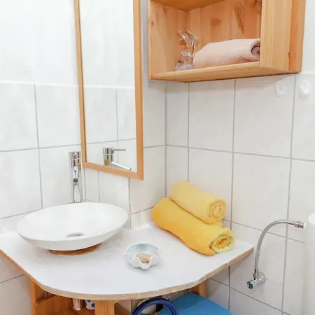 Mit Sauna Und Garten * Schotten