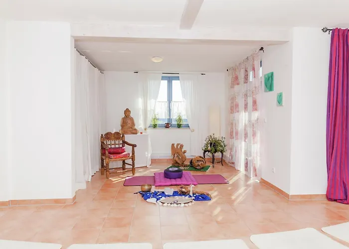 Mit Sauna Und Garten * Schotten