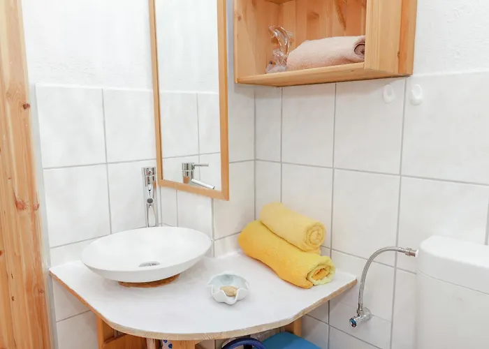 Mit Sauna Und Garten * Schotten