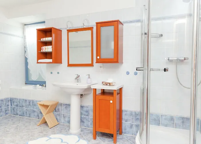 Mit Sauna Und Garten Villa Schotten